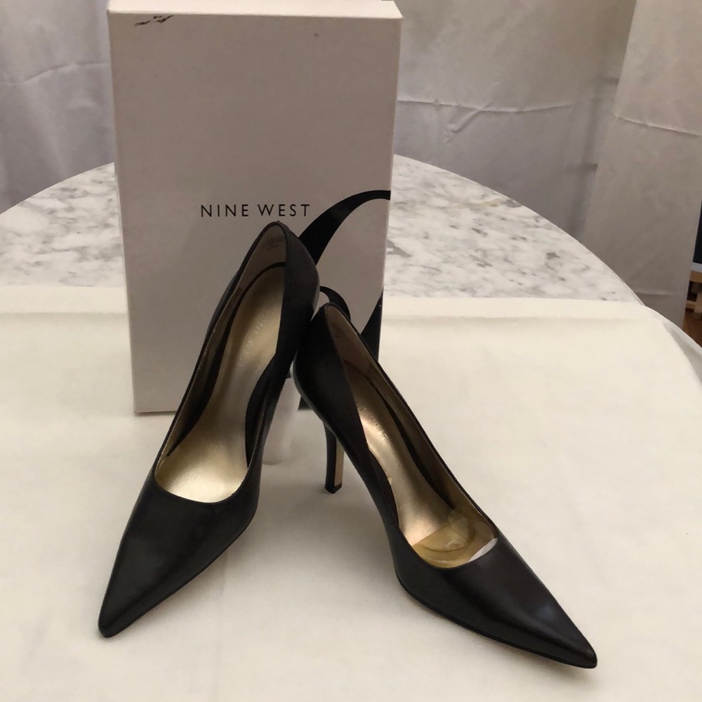 Nine West Pump